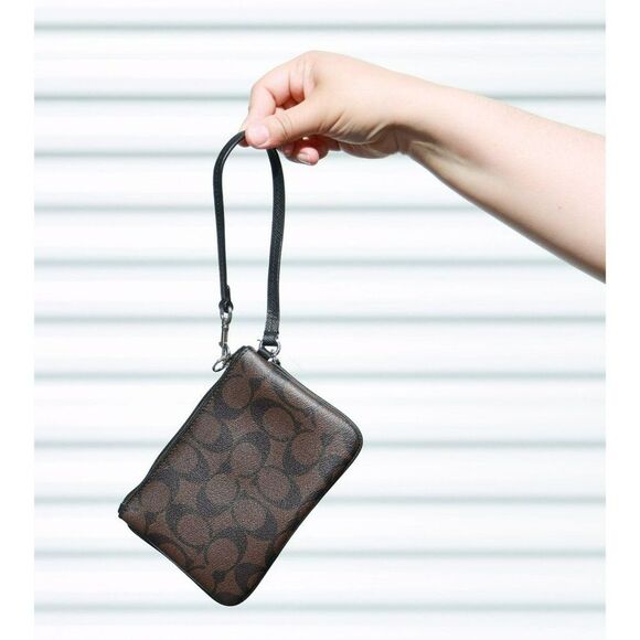 NEW COACH Brown Horse Carriage Phone Card Wallet Wristlet - Picture 2 of 11